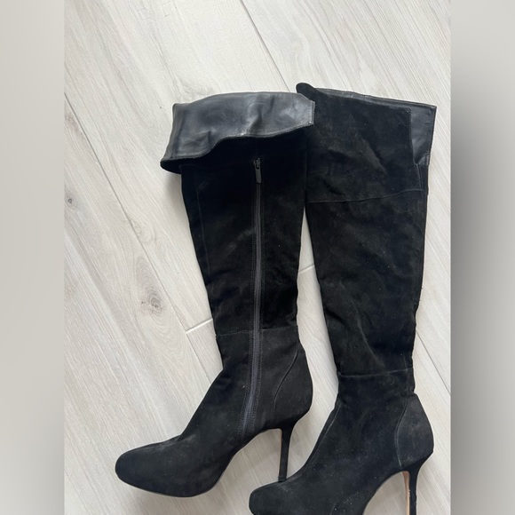 White House black market black suede fold over boots 9 - Picture 3 of 13